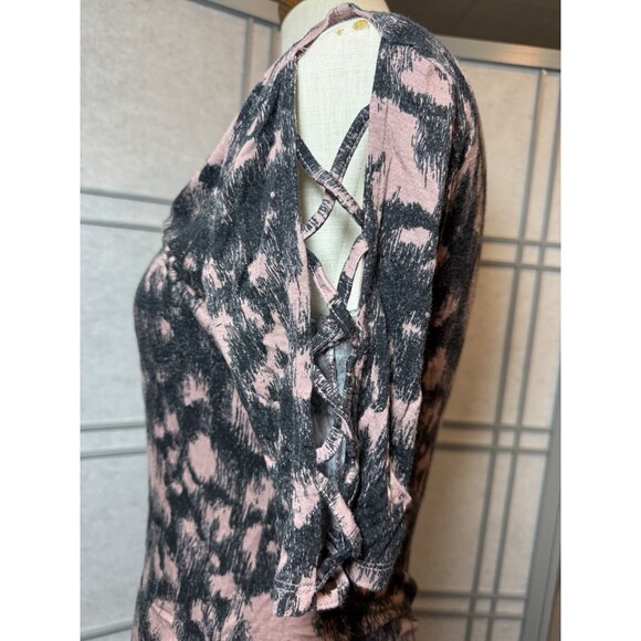 Rock & Republic Pink Black Blouse Cut Out Sleeves V-Neck Stretchy Top Small GUC - Picture 5 of 5